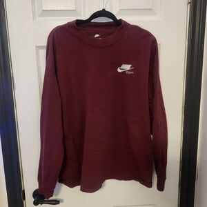 Nike Men's Burgundy Long Sleeve Tee